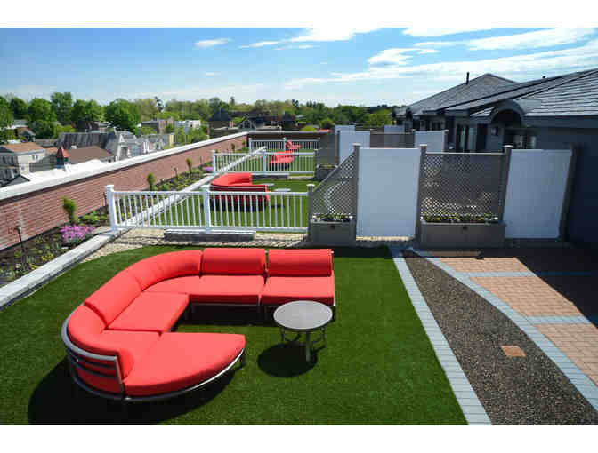 1 Night in a luxurious Penthouse Loft Suite w/ Breakfast for 4 at the Pavilion Grand Hotel