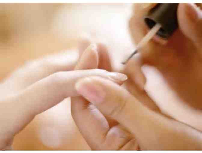 Celedon Shellac manicure and pedicure