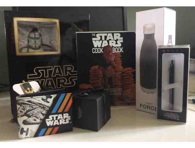 LUCAS FILM - STAR WARS COLLECTIBLE PACKAGE