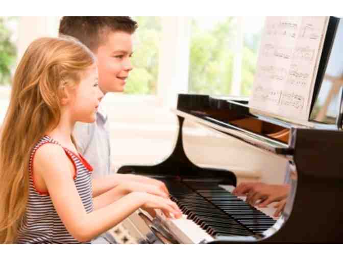 Florentine Music School, 1 semester Yamaha Group Piano for 6-8 year olds - 18 sessions*