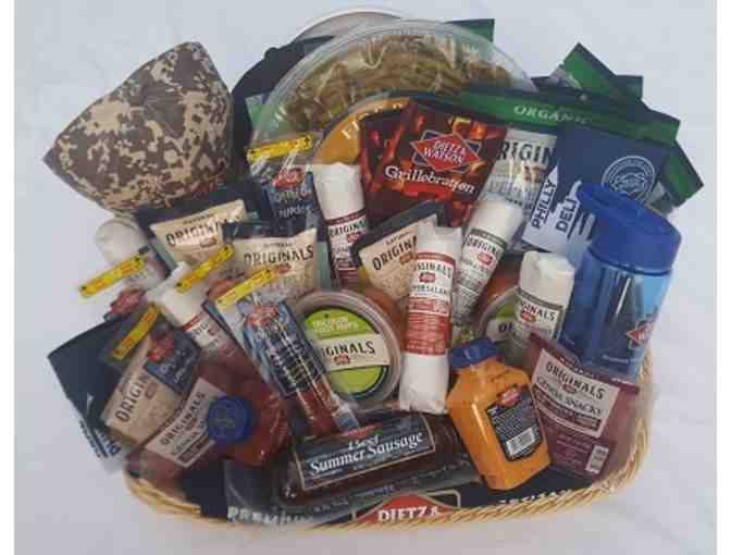 Picnic Gift Basket Courtesy of Dietz & Watson