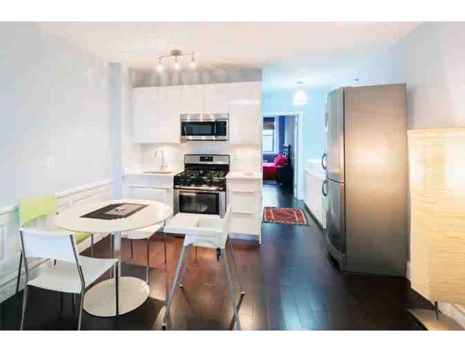 1 Week Stay in NYC 1BR Townhouse Apartment