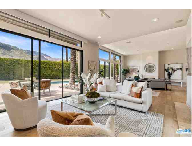 Four Nights In a Beautiful Palm Springs Home!