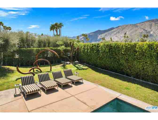 Four Nights In a Beautiful Palm Springs Home!