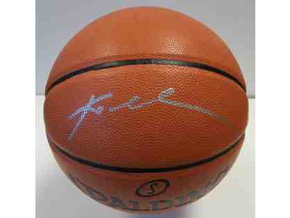Basketball signed by Lakers great Kobe Bryant