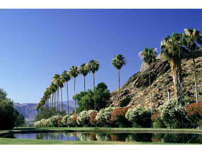 A Week at a Fabulous Palm Springs Home  Including air travel on American Airlines!