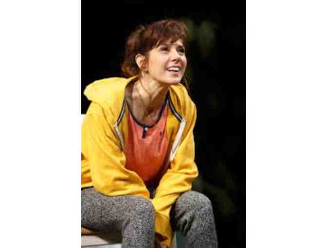 Meet Marisa Tomei and see THE REALISTIC JONESES