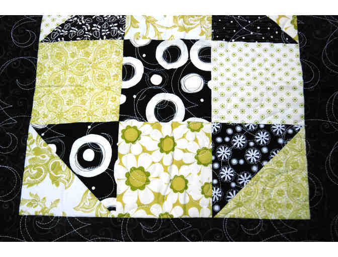 Gorgeous Custom Made Twin Size Quilt and Pillow Sham