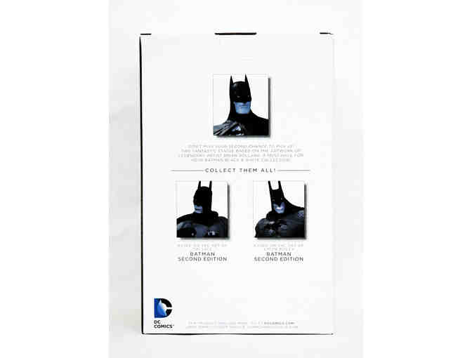 BATMAN Black & White Statue by Tim Sale Second Edition