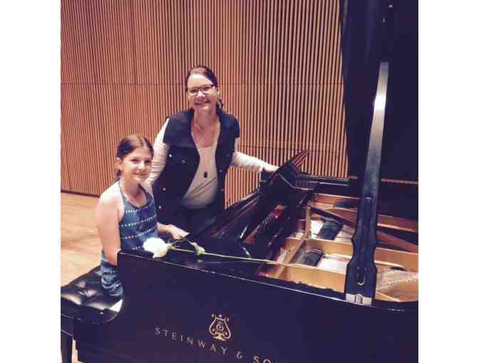 One Hour Private Piano Lesson with Anna Vasilyeva - 20% off 1st bid!