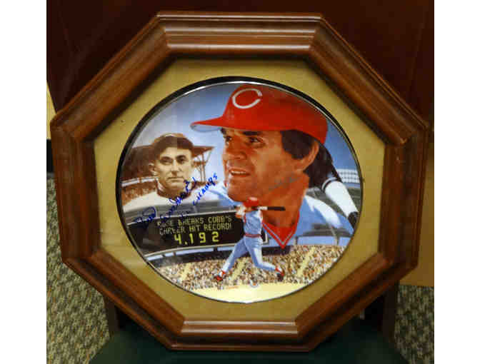 Pete Rose Signed Commemorative Plate in Buddy Harrelson Signed Glass Frame