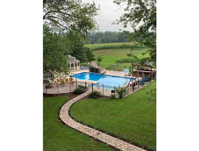 Two Nights + Hershey Trolley Tour