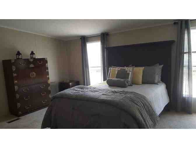 Secluded Virginia Retreat + Wine Tasting