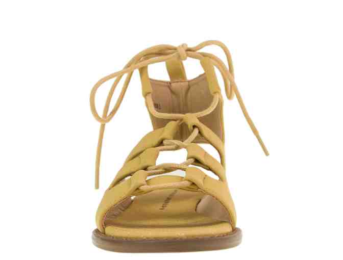 Chinese Laundry Sandal Package: Size 8