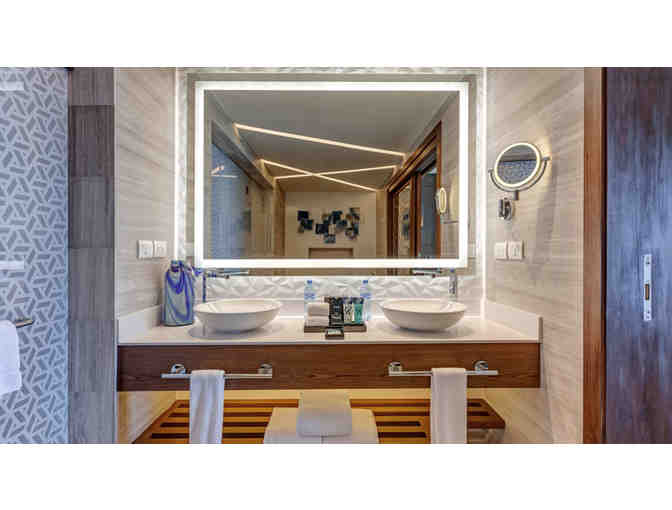 3 Night Stay at Royalton Suites, Cancun & Travel Package