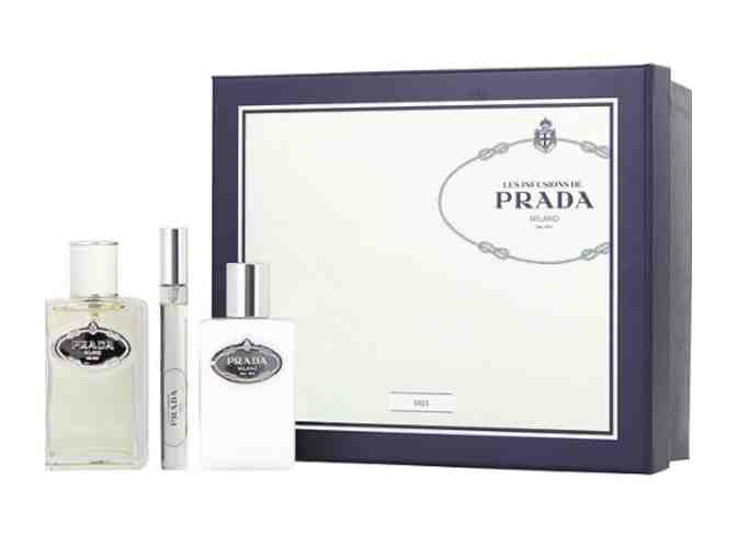 Make-Up Tutorial & Prada Perfume Set