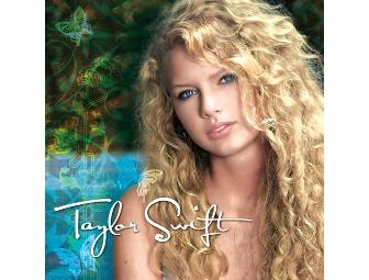 Taylor Swift Autographed 8x10 /w 4 CDs