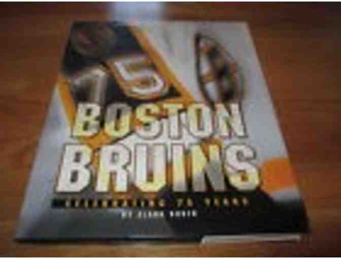 1998 BOSTON BRUINS Celebrating 75 YEARS Book BOBBY ORR RAY BOURQUE PHIL ESPOSITO