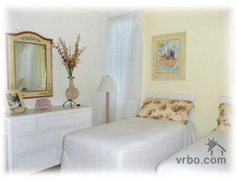 Kauai - 1 Week Luxury Ocean Front 2 bedroom Condo