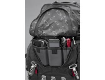 BRAND NEW OAKLEY W/TAGS - KITCHEN SINK BACKPACK - COLOR:  BLACK