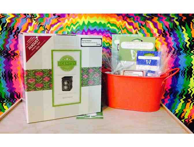 Scentsy Warmer and Goody Basket