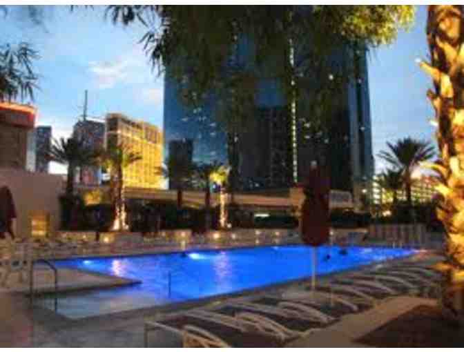 Las Vegas Getaway - MGM Signature Condo for 2 Nights