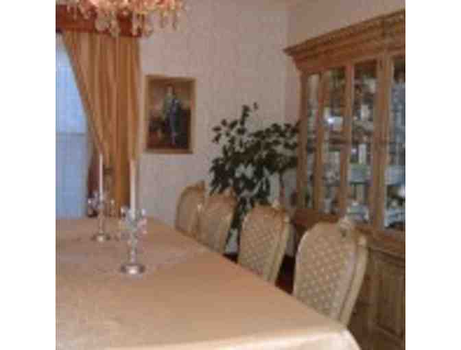 Bed & Breakfast Overnight Stay - Historic Hutchinson House