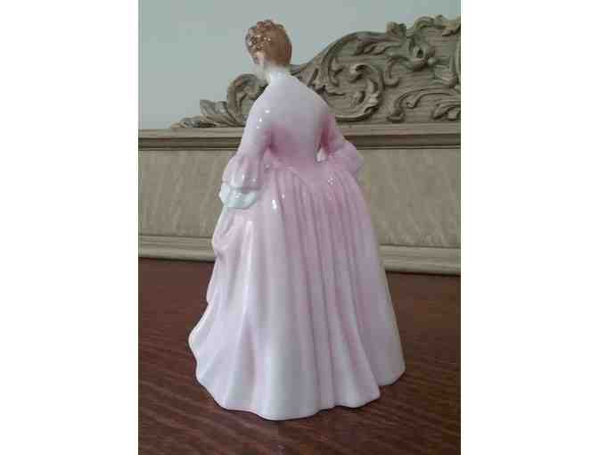 Royal Doulton 'A Hostess of Williamsburg' Figurine