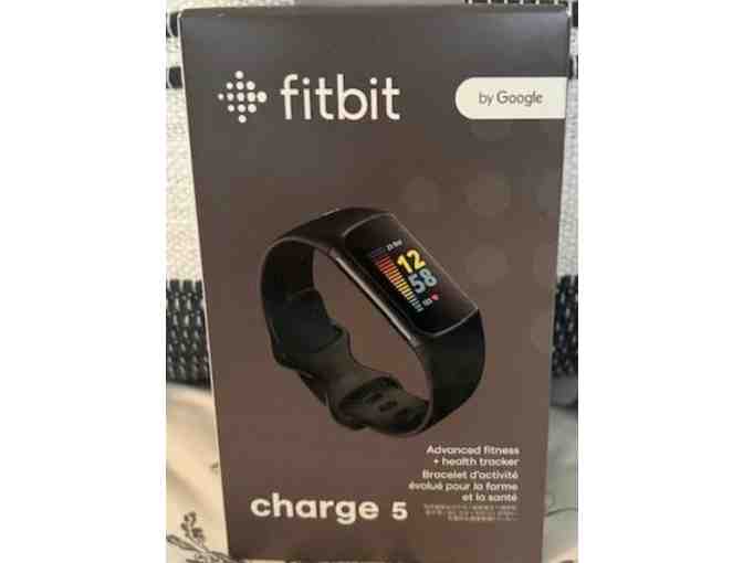 Fitbit Charge 5