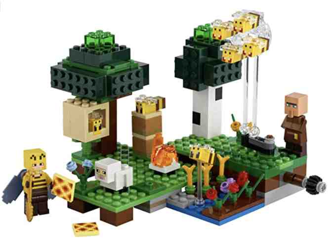 Minecraft Bee Farm Lego Set