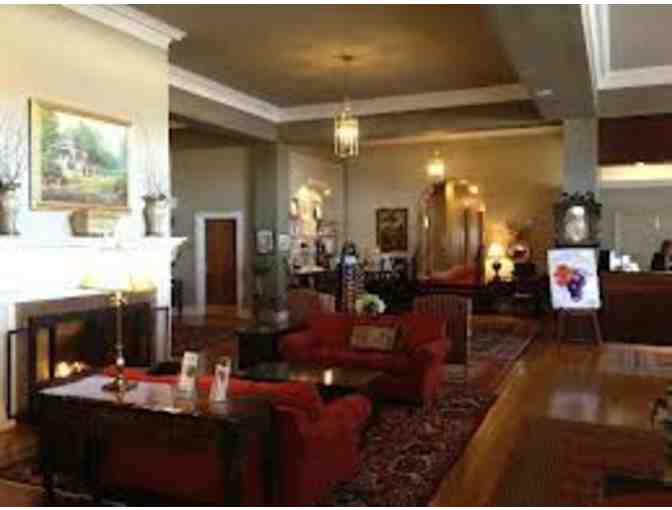 1 Night Stay -The Mimslyn Inn