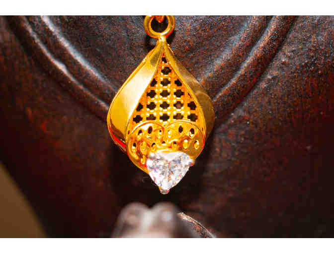 22 ct gold pendant with cubic Zirconia