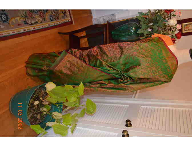 Green and Maroon Tanchoi Saree