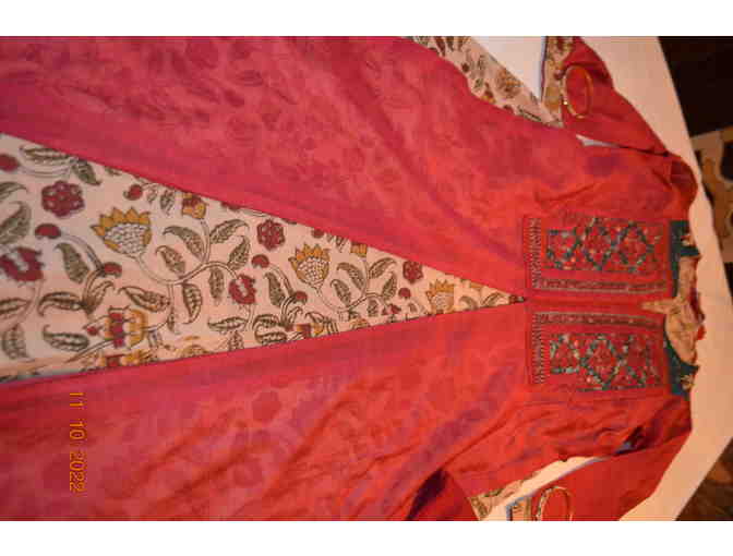 Girls - 3 piece chudidar set w/ long jacket - Size 32