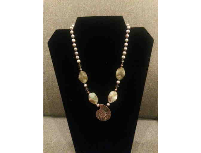 Artisan Necklace with Serpentine Stones with Ammonite