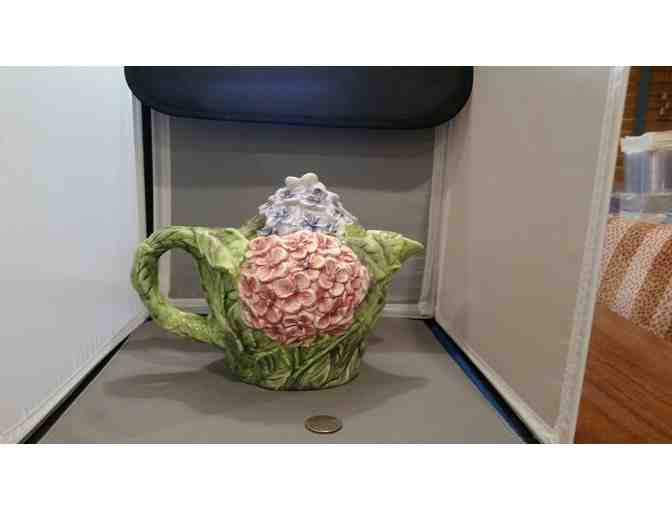Hydrangea Teapot