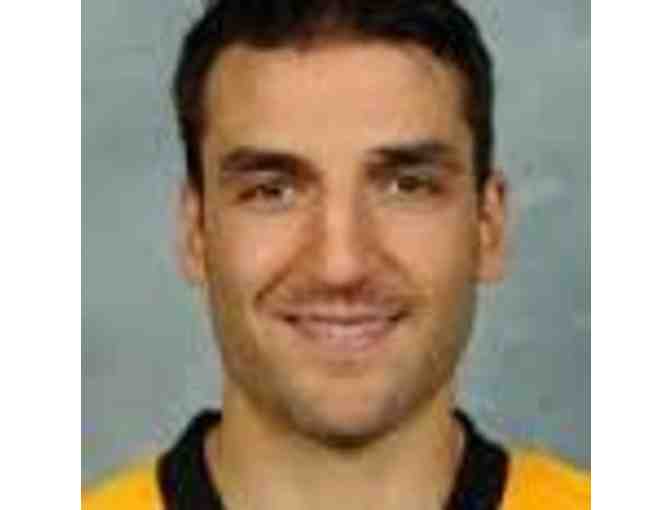 2017 BOSTON BRUINS TEAM AUTOGRAPHED BRUINS HOCKEY STICK!