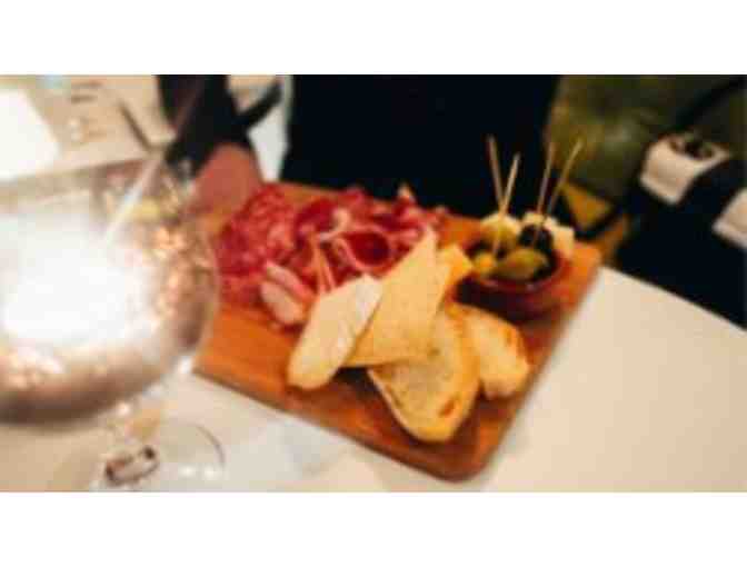 HYATT REGENCY HOTEL BOSTON: A Complimentary Dinner for Two at Avenue One Restaraunt