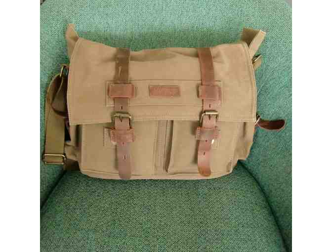 Canon Film Camera Collection with Vivitar Lenses, Kattee Bag