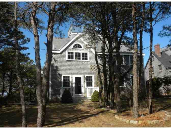 1 Week at a fully equipped vacation rental on Nantucket Island