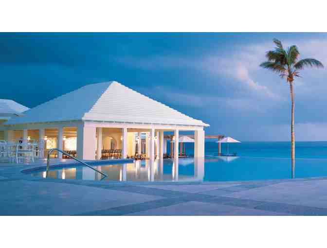 Exclusive 5-Star Bermuda Getaway For Eight!