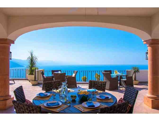 Azure Vistas: Puerto Vallarta