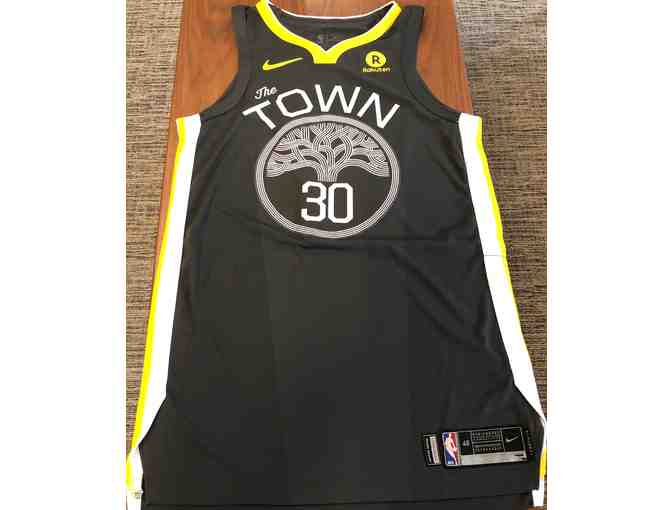 Original, autographed Stephen Curry NBA FINALS jersey with COA!