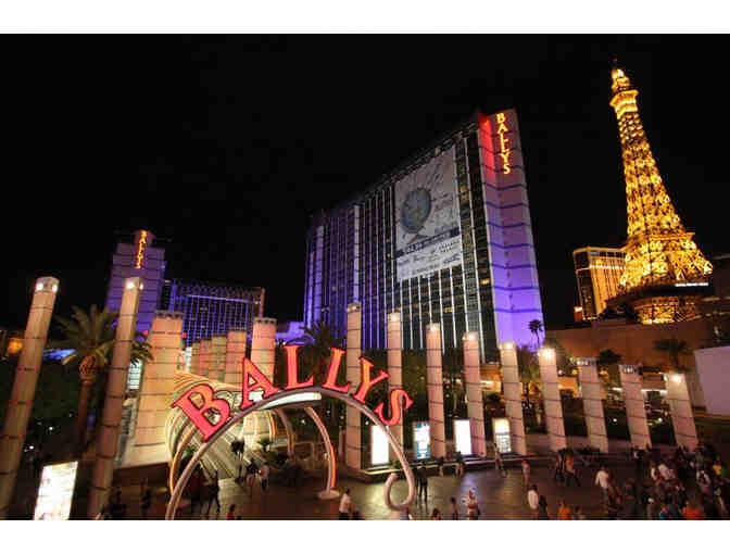 Pioneer How You Travel with This Ultimate Vacation Package in Las Vegas