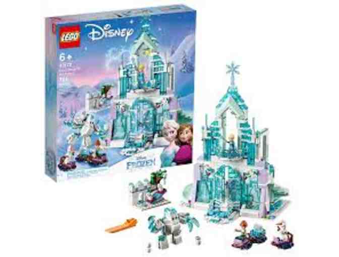 Frozen Elsa's Magical Ice Palace LEGO set - Photo 1