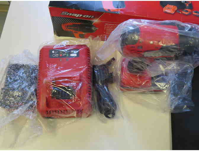 More Power: Snap-On 18V Lithium Cordless Impact Wrench Kit