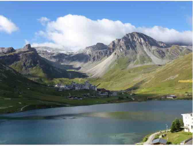 Chalet in Tignes Le Lac., French Alps -- 7 nights, sleeps 12! - Photo 2