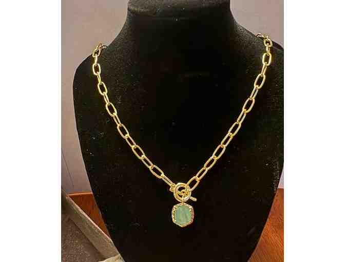 Kendra Scott: Gold Chain Link Necklace in Light Green Mother-of-Pearl