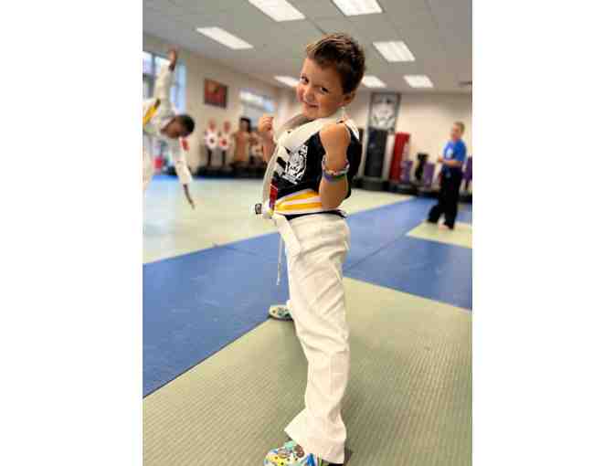 Karate Uniform and 6 weeks of Lessons at Fournier's Karate Center!