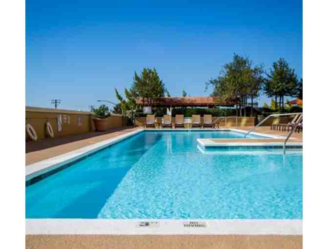 Stay a Night in Modesto & Enjoy the Arts